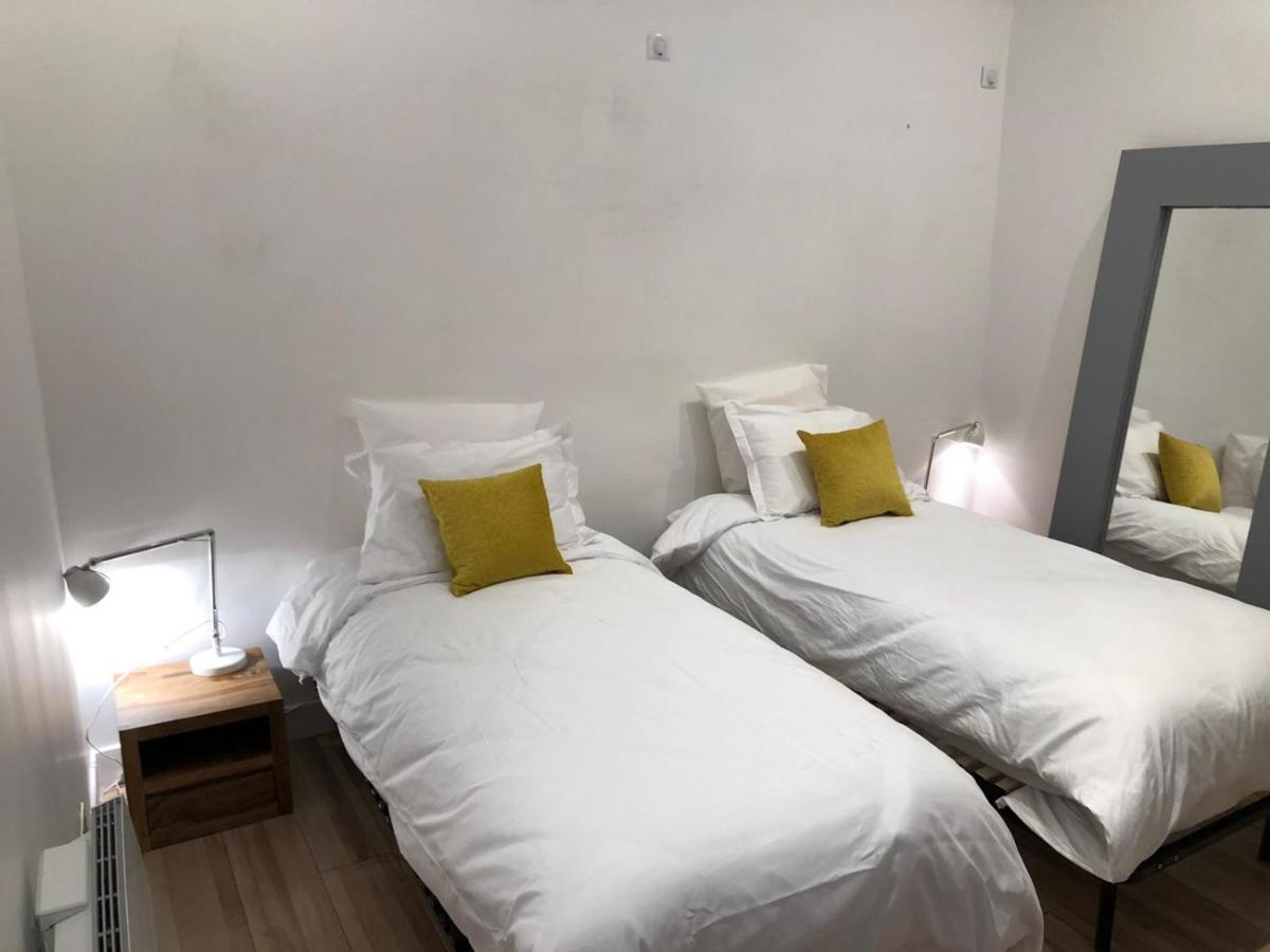 Suite Appart Place Versepuy ช็องตียี ภายนอก รูปภาพ