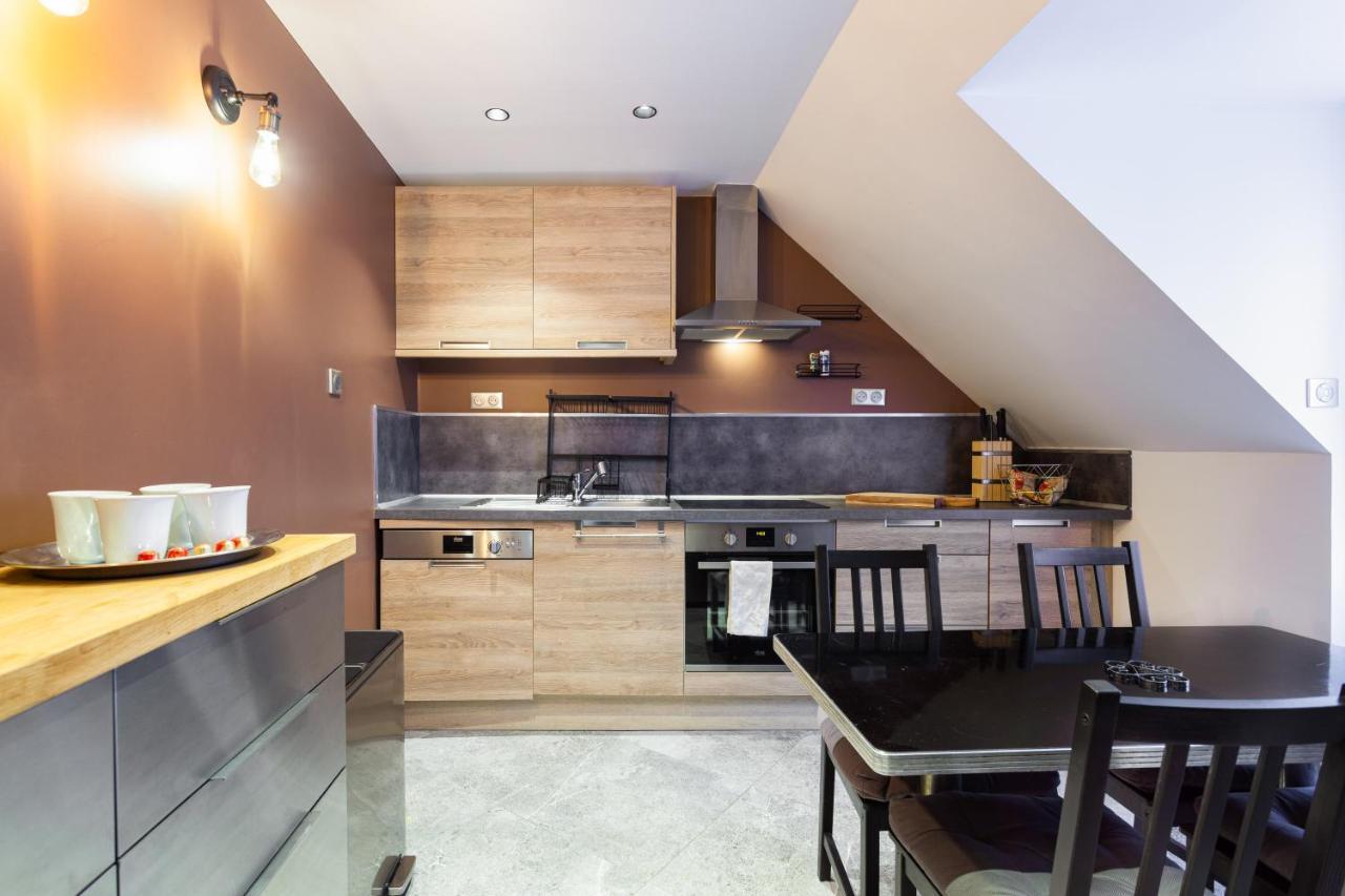 Suite Appart Place Versepuy ช็องตียี ภายนอก รูปภาพ